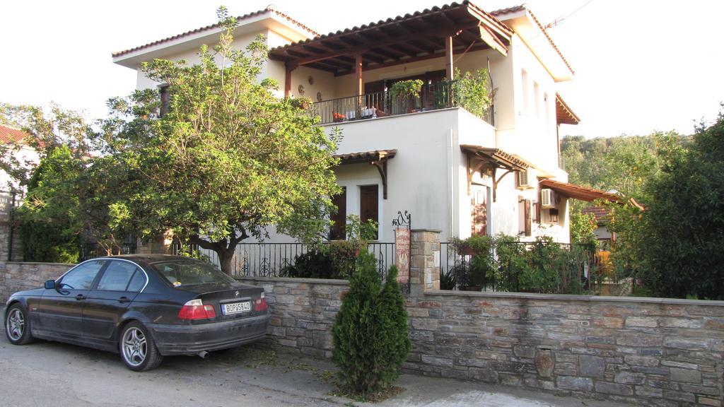 Rafaela House Apartment *